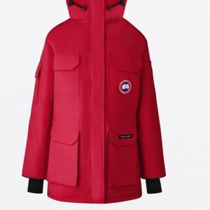 Canada Goose Expedition Jacket - women size M - FABULOUS - hardly worn